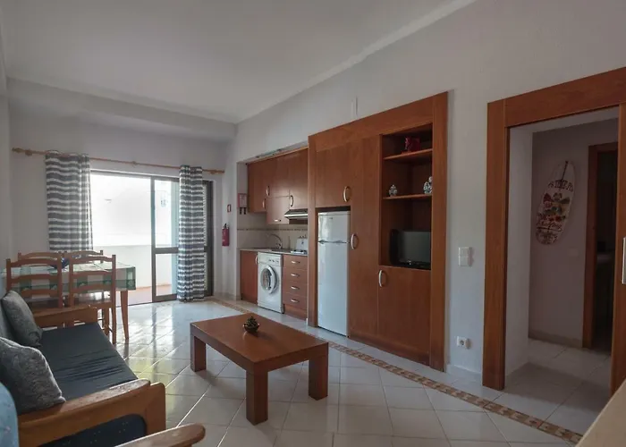 Edificio Alvaflor Apt 104